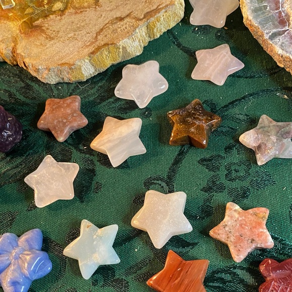 Other - Unlisted Assorted Star-Shaped Gemstones